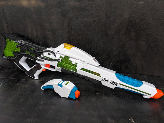 Nerf LMTD Star Trek Starfleet Type 3 and Type 2 Phaser Blasters