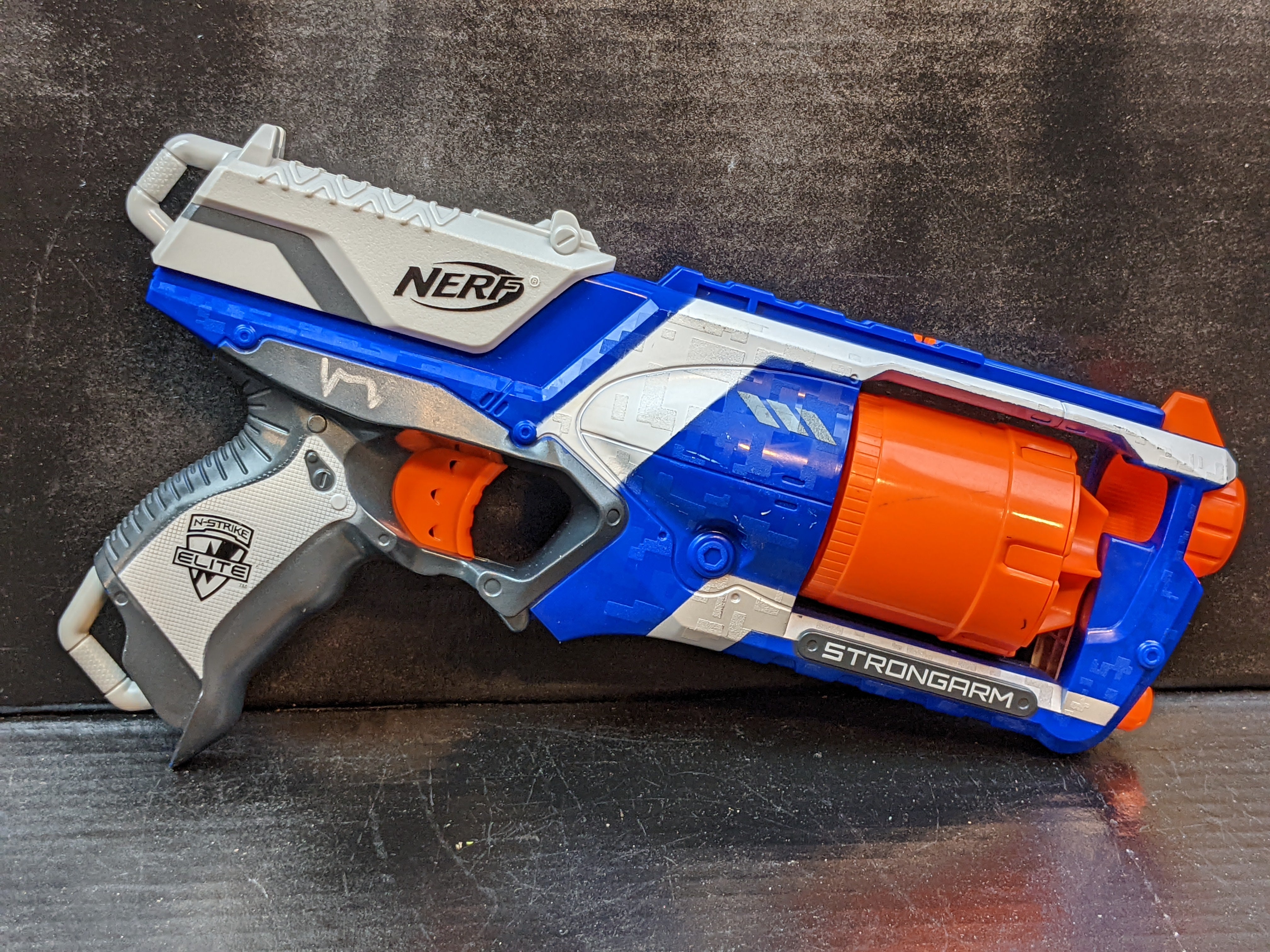 Elite strongarm nerf sales gun